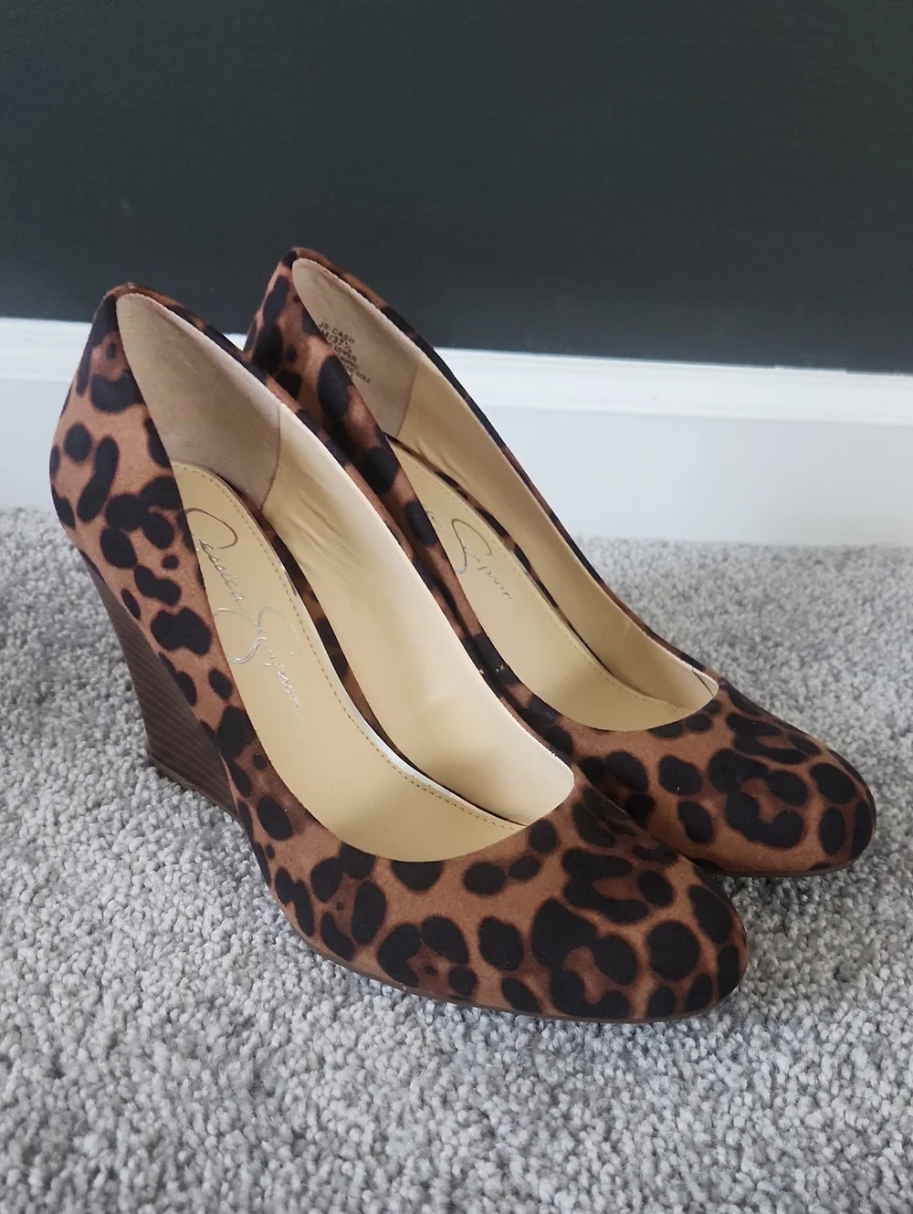 Jessica Simpson wedges animal print size 7